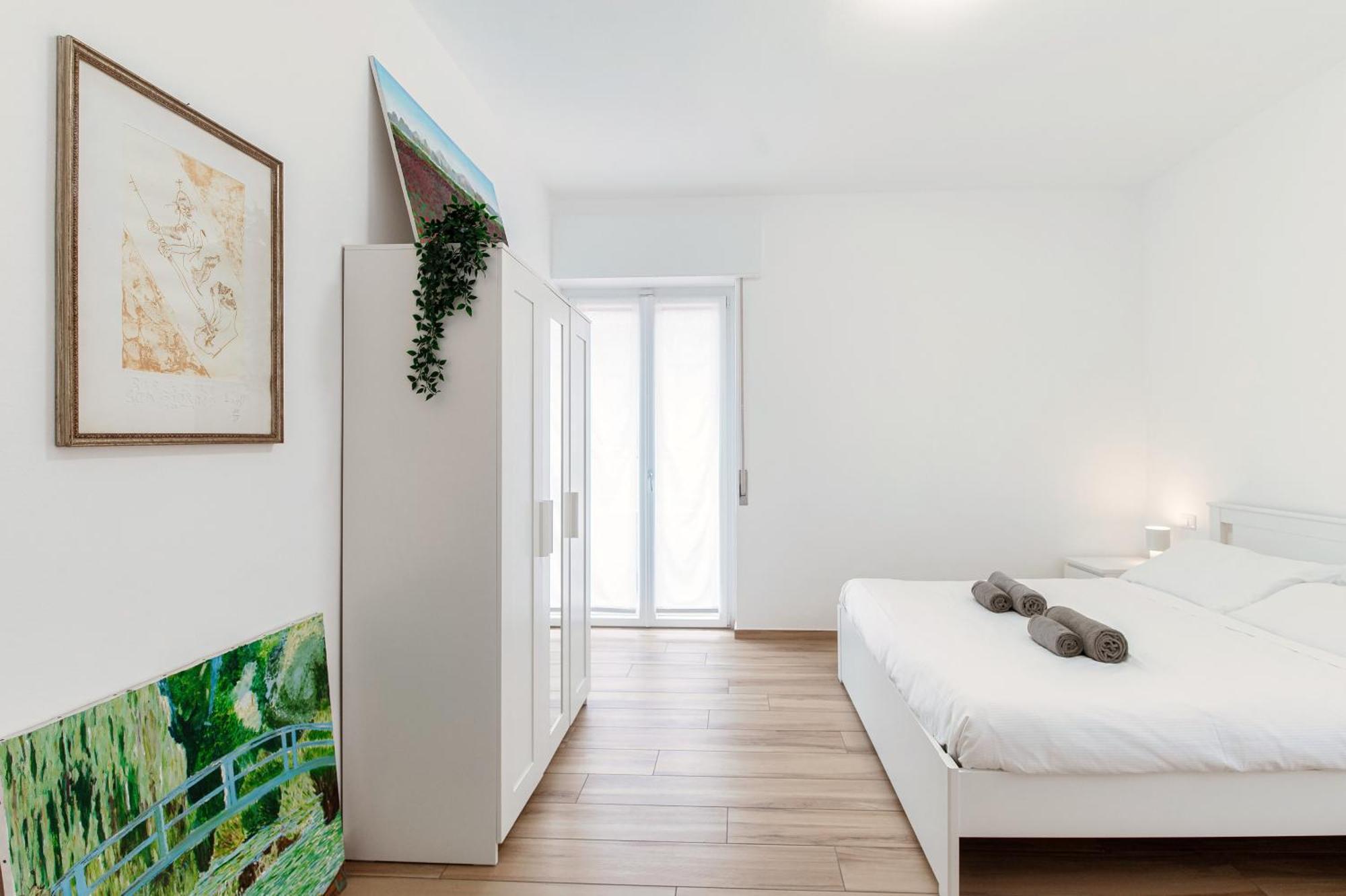 Apartamento Piazza Roma - The House Of Travelers Como Exterior foto